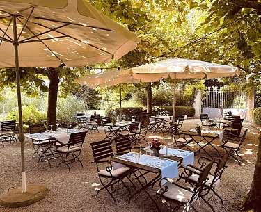 Romantik Hotel de LOurs Sugiez Terrace Romantik Hotel de LOurs Sugiez Terrace